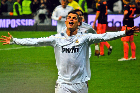 Liga Mistrzów: Ronaldo zdobył bramkę sezonu, a to dopiero ćwierćfinał rozgrywek